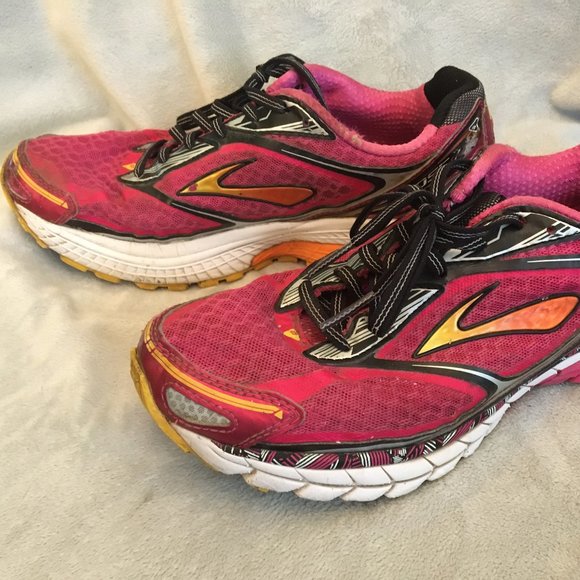 brooks ghost 7 womens red